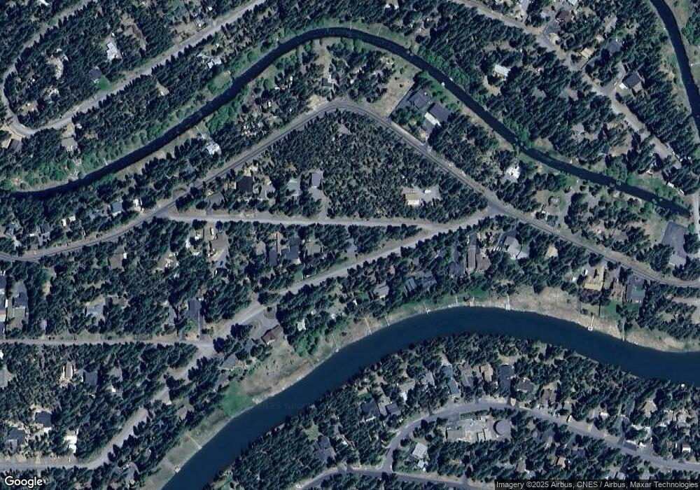 17100 Upland Rd, Bend, OR 97707 - photo 1