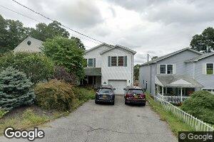 83 Overlook Dr, Valhalla, NY 10595