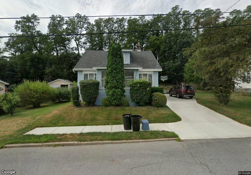 108 Pershing Dr, Schenectady, NY 12302 - photo 1