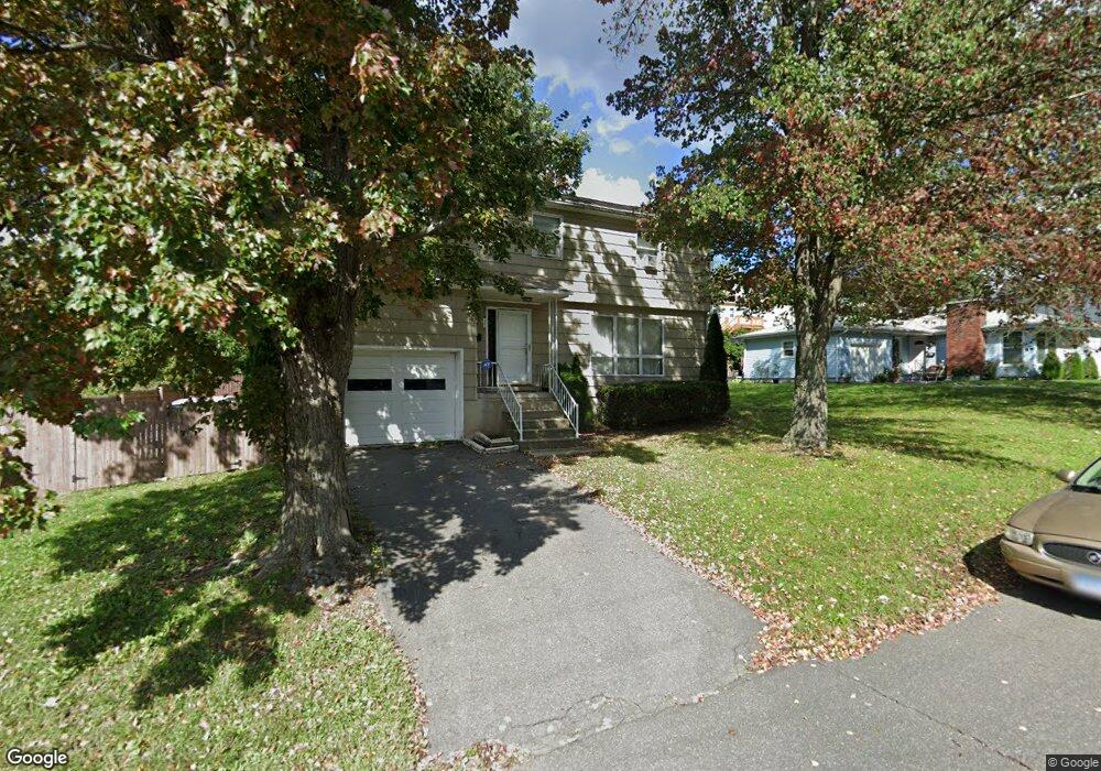 341 Lounsbury St, Waterbury, CT 06706 - photo 1