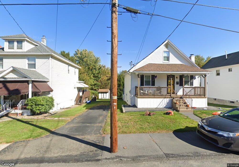 133 Vaughan St, Throop, PA 18512 - photo 1