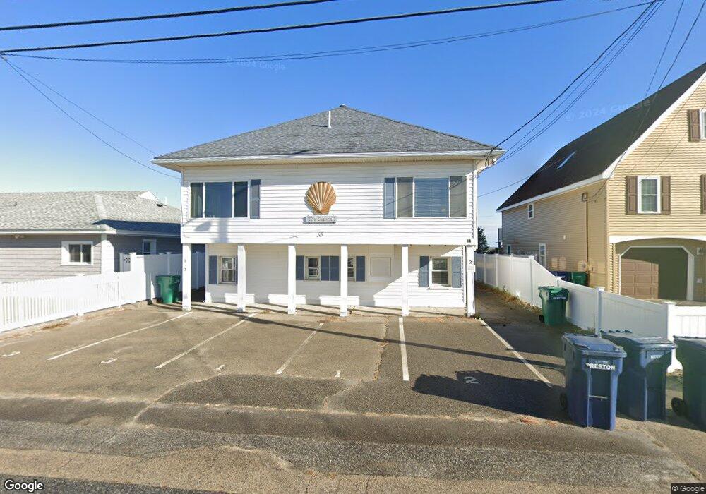 35 Campton St, Seabrook, NH 03874 - photo 1