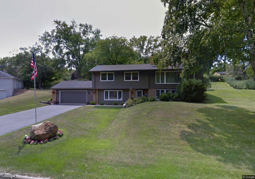 15902 Woodgate Rd N, Minnetonka, MN 55345 - photo 1