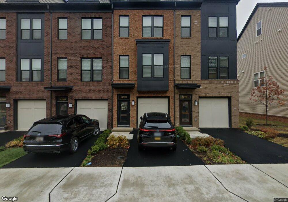 42108 Robins Hatch Terrace, Brambleton, VA 20148 - photo 1