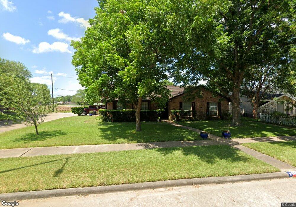 11222 Newton St, Houston, TX 77089 - photo 1