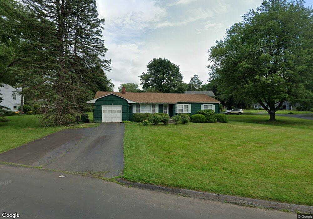 9 Clover Ln, Bloomfield, CT 06002 - photo 1