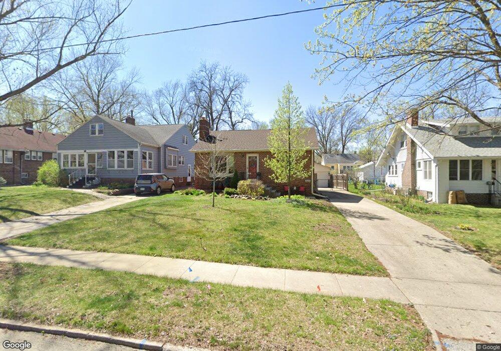 1418 43rd St, Des Moines, IA 50311 - photo 1