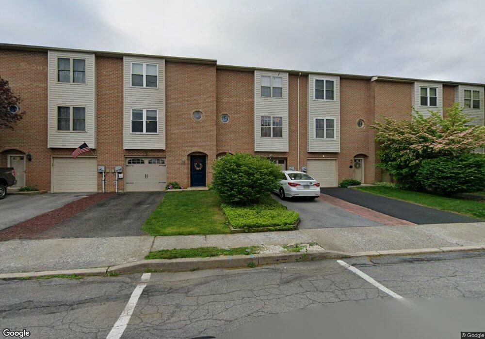 324 W 2nd St, Alburtis, PA 18011 - photo 1