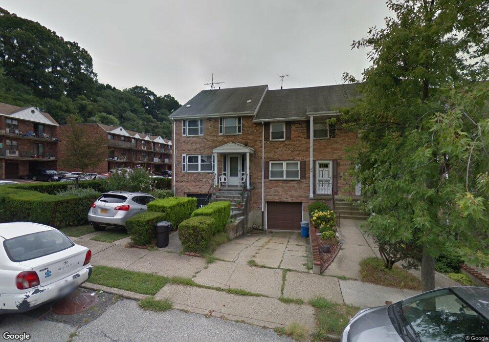 24060 66th Ave, Little Neck, NY 11362 - photo 1