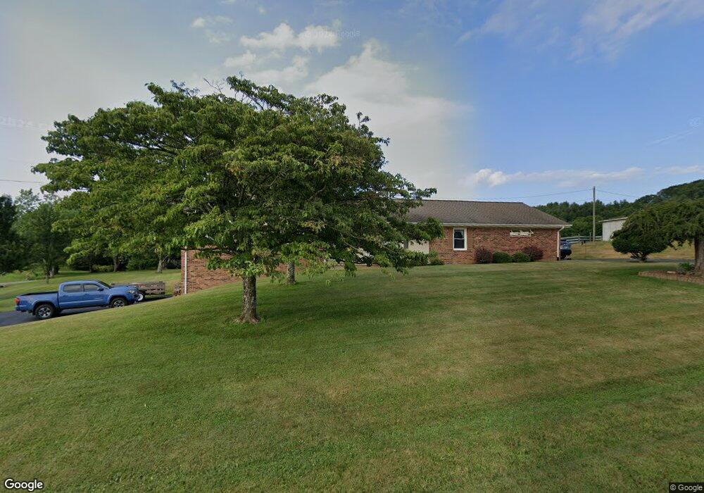 523 Wildcat Rd, Deep Gap, NC 28618 - photo 1