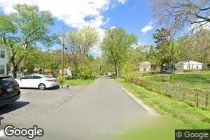 426 Overlook Dr, Woodbridge, VA 22192