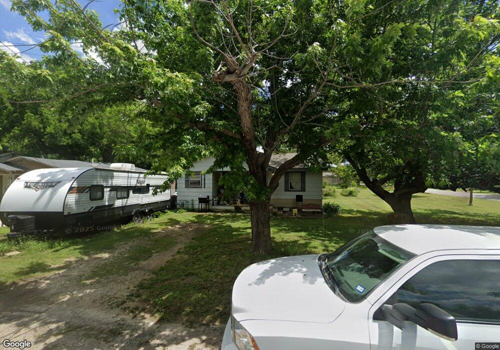 1604 N Buffalo Ave, Cleburne, TX 76033 - photo 1