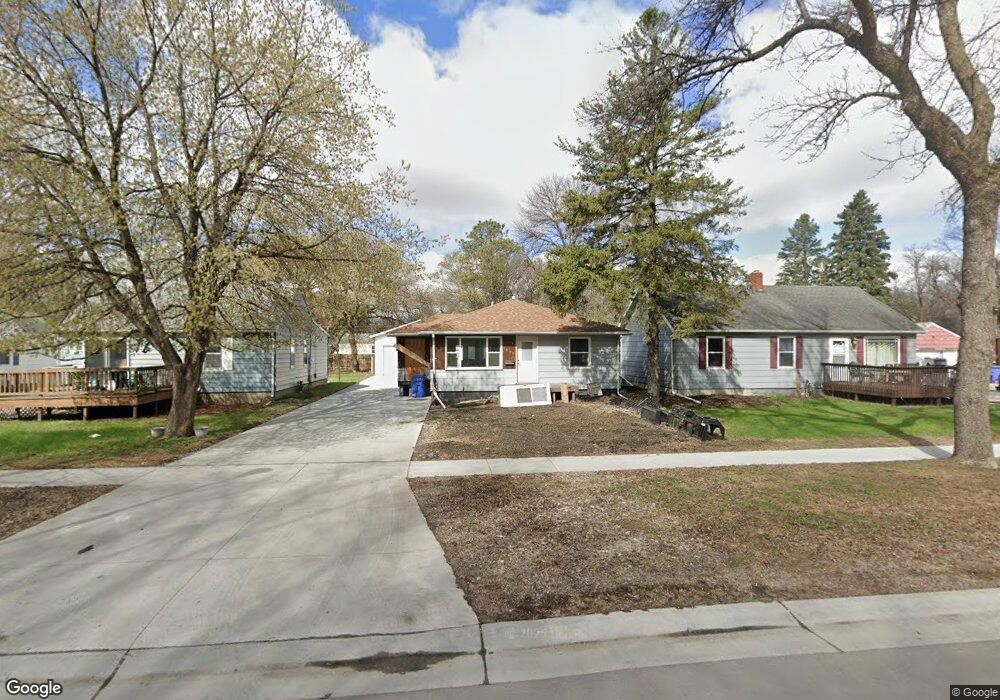 1609 13 1 2 St S, Fargo, ND 58103 - photo 1