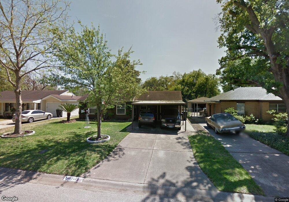 1713 Ebony Ln, Houston, TX 77018 - photo 1