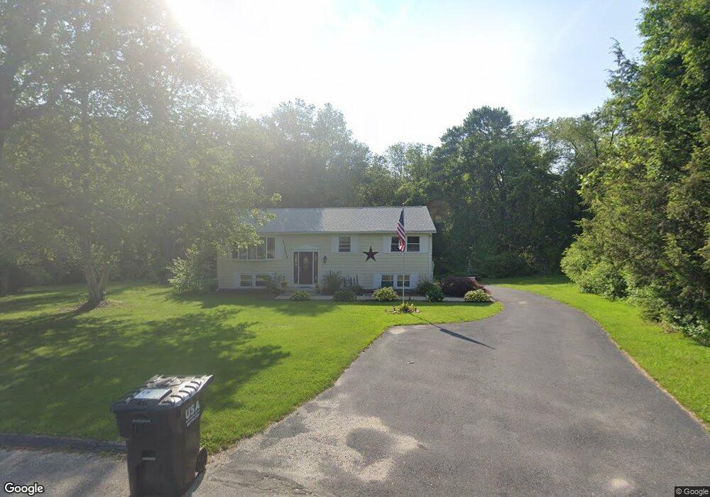 4 Garfield Cir, Southampton, MA 01073 - photo 1