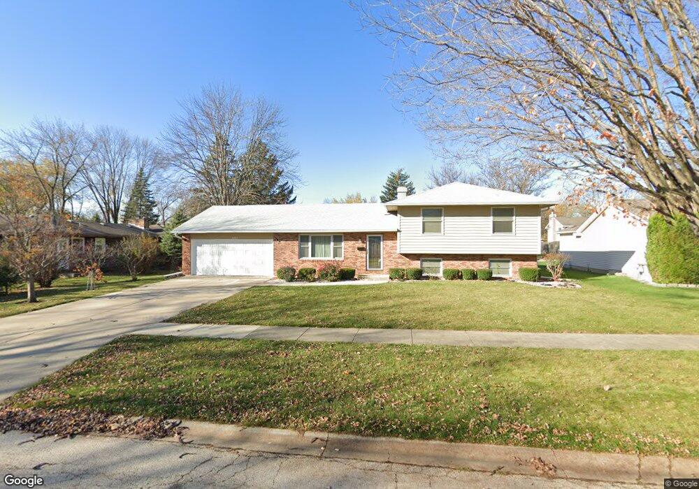1050 Cochran St, Aurora, IL 60506 - photo 1