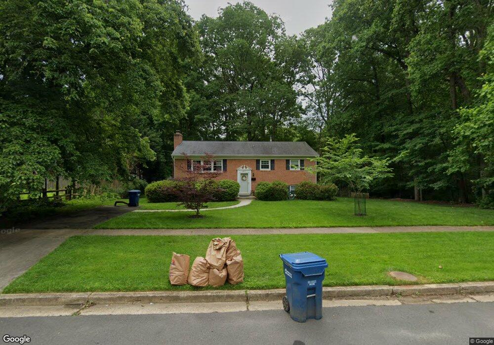 4417 Pickett Rd, Fairfax, VA 22032 - photo 1