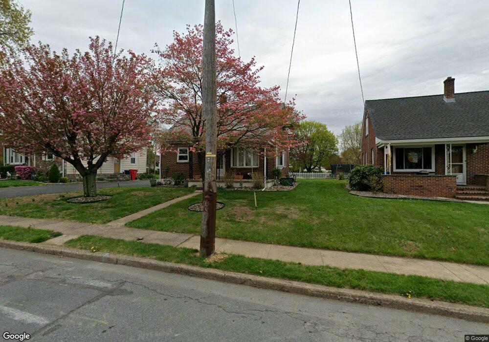 606 S Temple Blvd, Temple, PA 19560 - photo 1