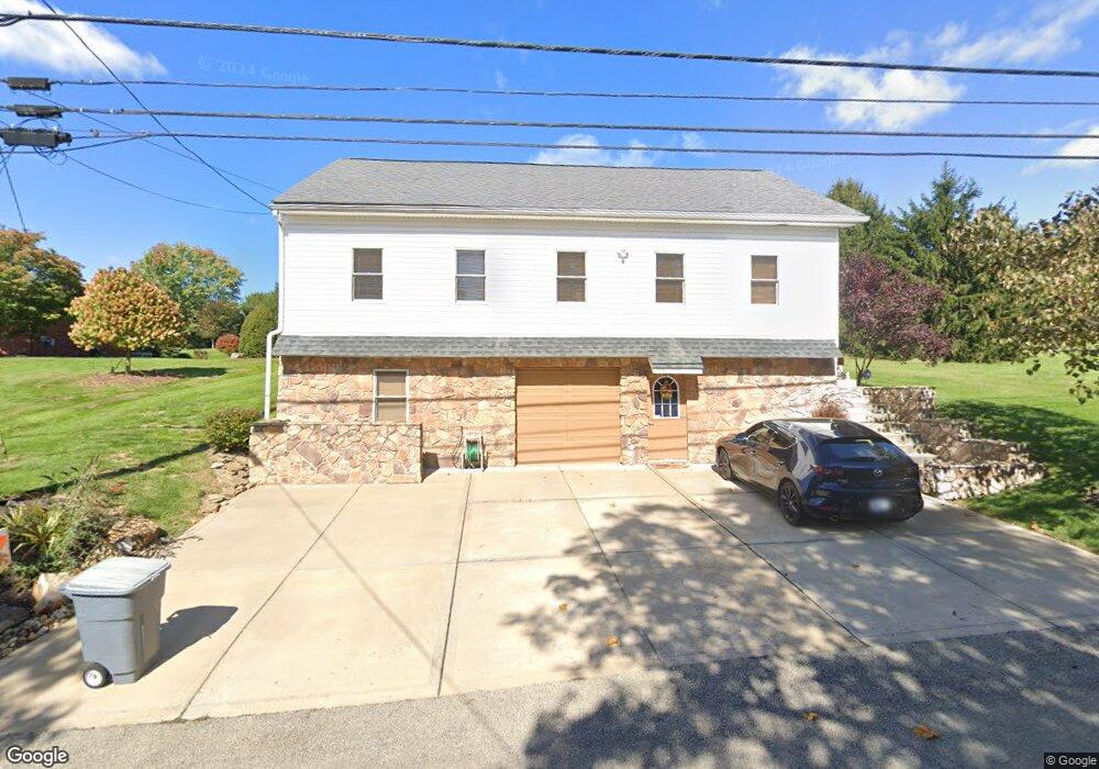 1069 Frye Rd, Jeannette, PA 15644 - photo 1