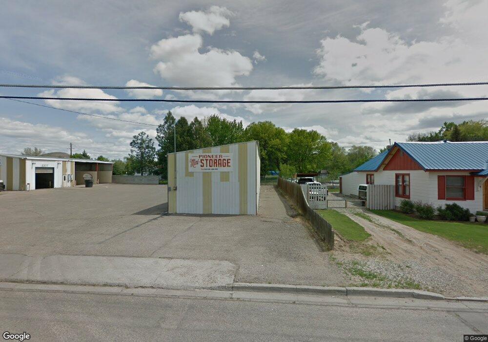 1070 W 7th St, Weiser, ID 83672 - photo 1