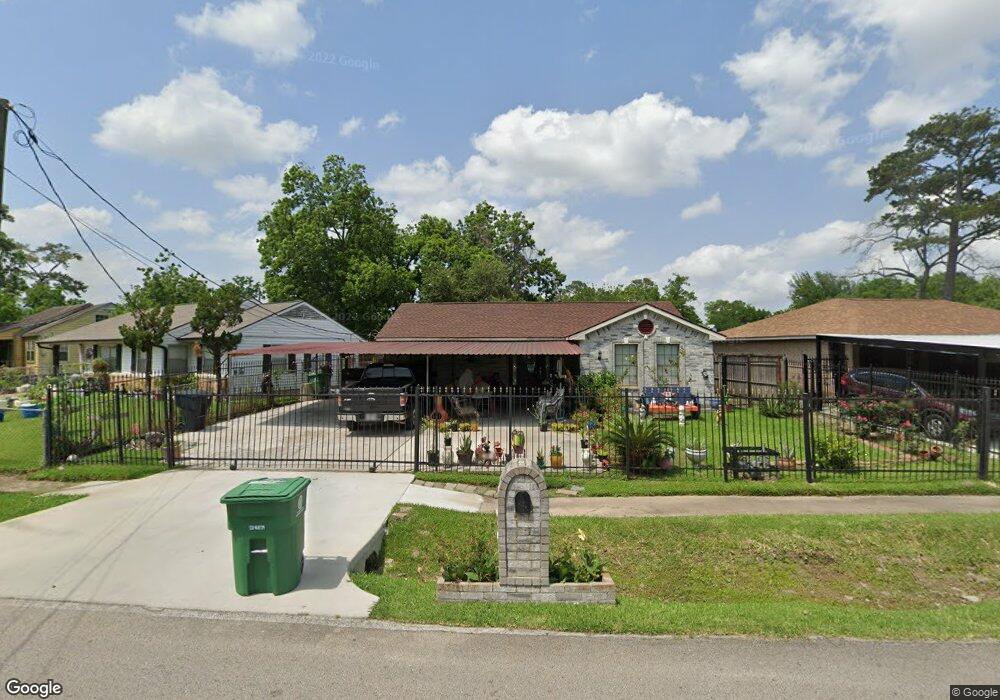 3129 Lakewood Dr, Houston, TX 77093 - photo 1