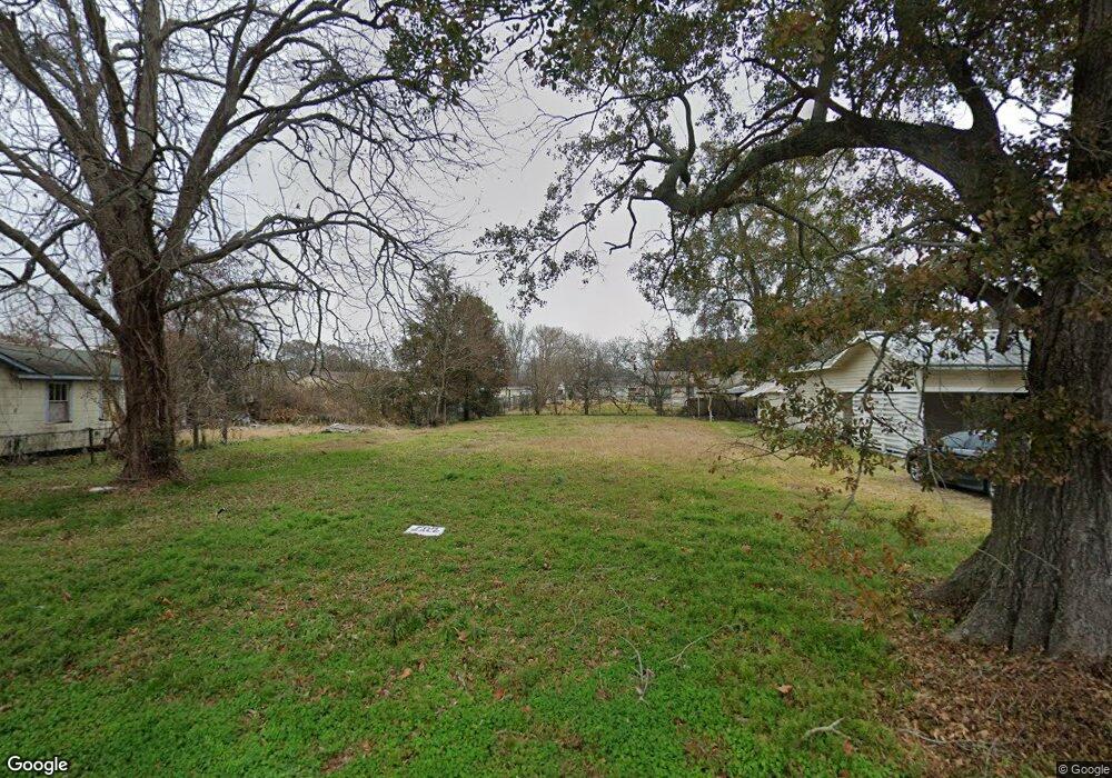 126 Decuir St, New Iberia, LA 70560 - photo 1