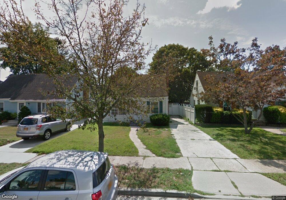 958 Ardmore Rd, North Baldwin, NY 11510 - photo 1