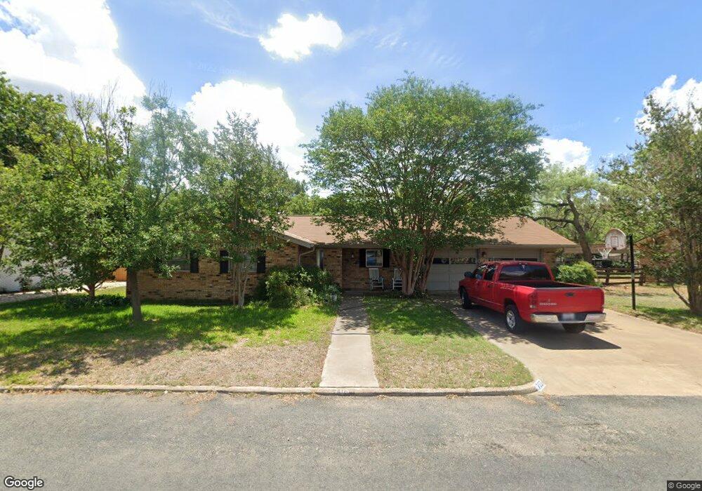 703 N Bowie St, Fredericksburg, TX 78624 - photo 1
