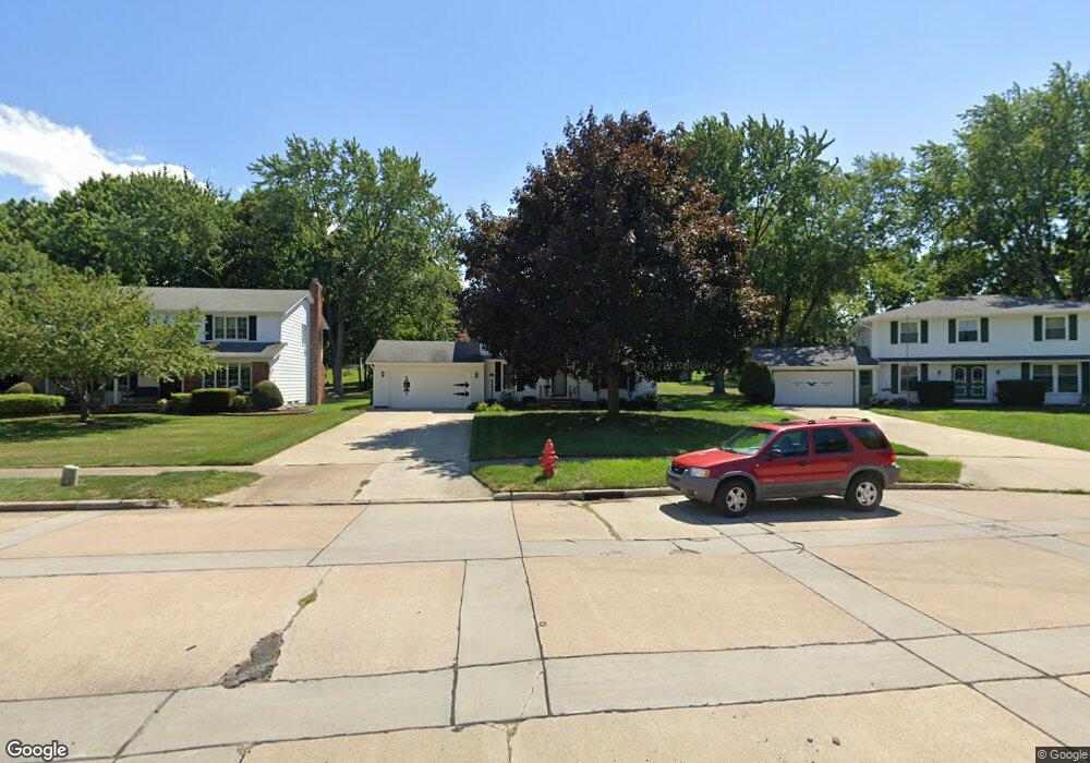 30050 Rickey Ln, Wickliffe, OH 44092 - photo 1