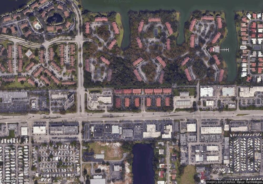 2521 NW 31st Ct unit 10, Oakland Park, FL 33309 - photo 1