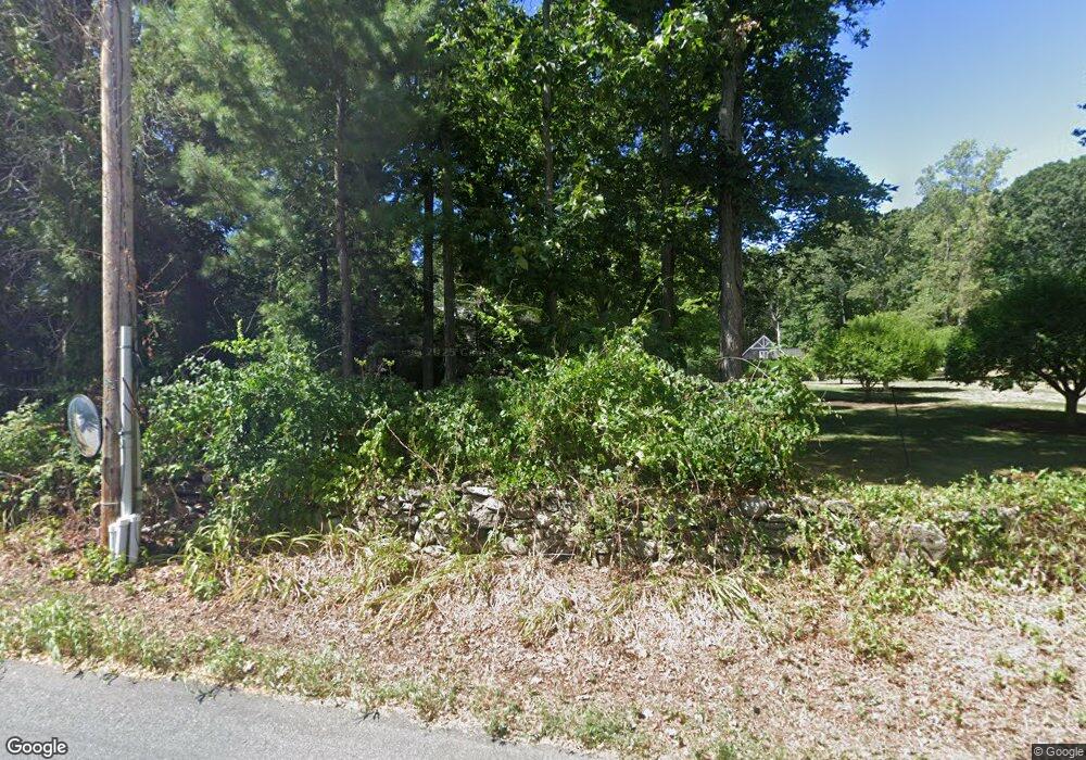 237 Greenley Rd, New Canaan, CT 06840 - photo 1