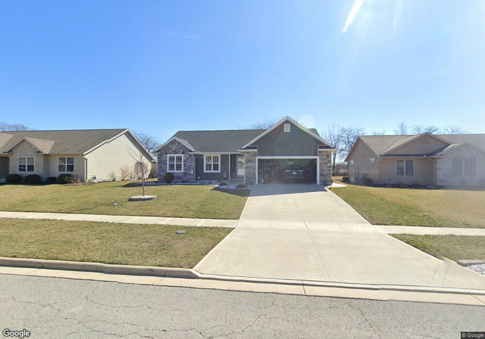 361 Carlee Ln, Findlay, OH 45840 - photo 1