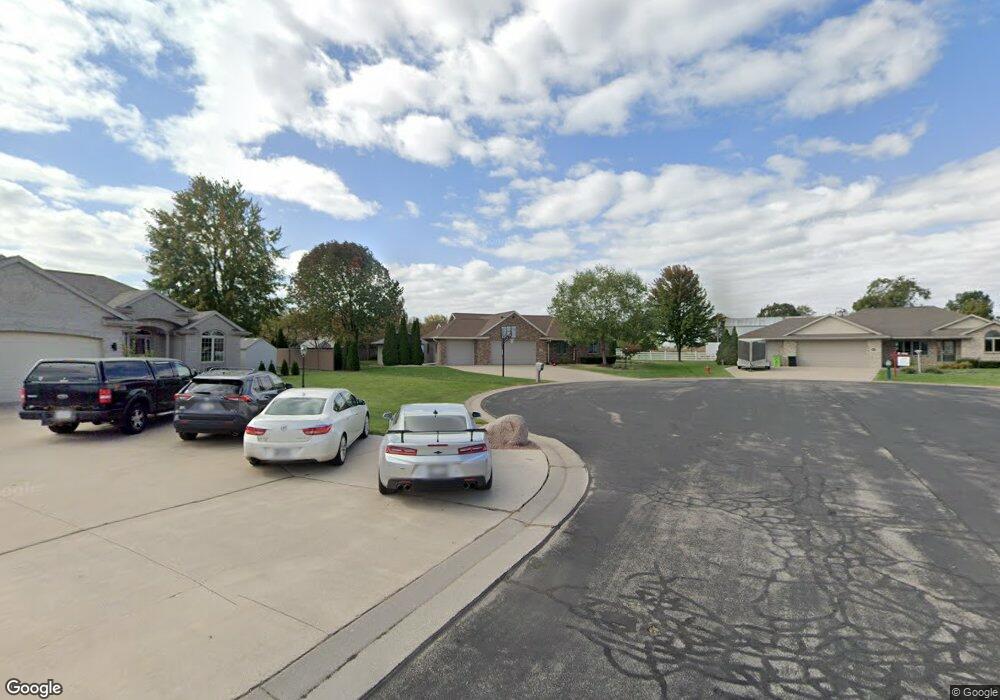 W6065 Greystone Ct, Appleton, WI 54915 - photo 1