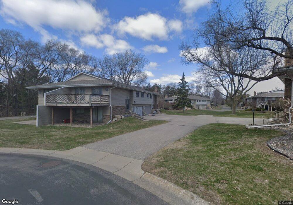 11944 70th Place N, Maple Grove, MN 55369 - photo 1