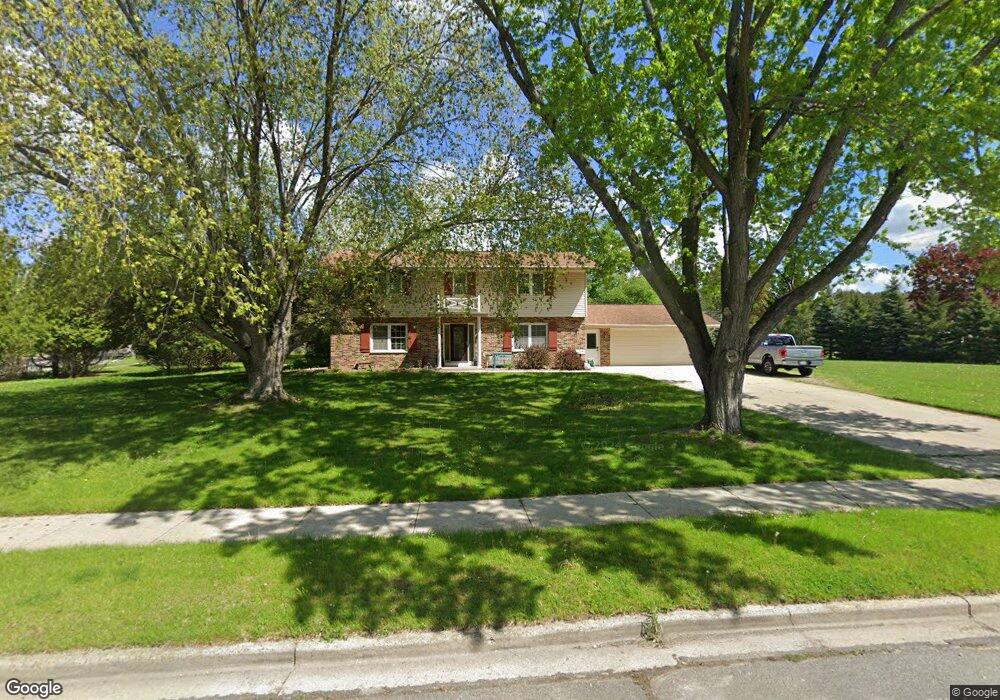 1110 Roseland Dr, Kewaskum, WI 53040 - photo 1