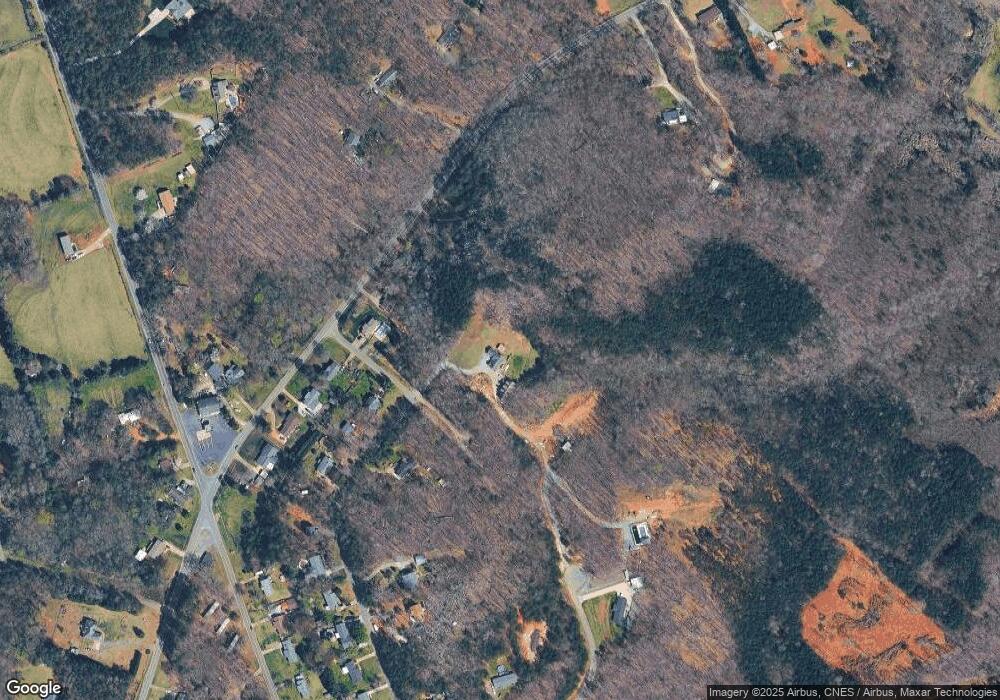 4400 Stoney Oaks Dr, Gastonia, NC 28052 - photo 1