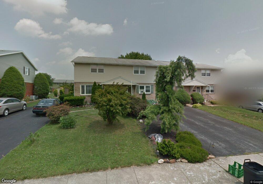 3324 S 2nd St, Whitehall, PA 18052 - photo 1