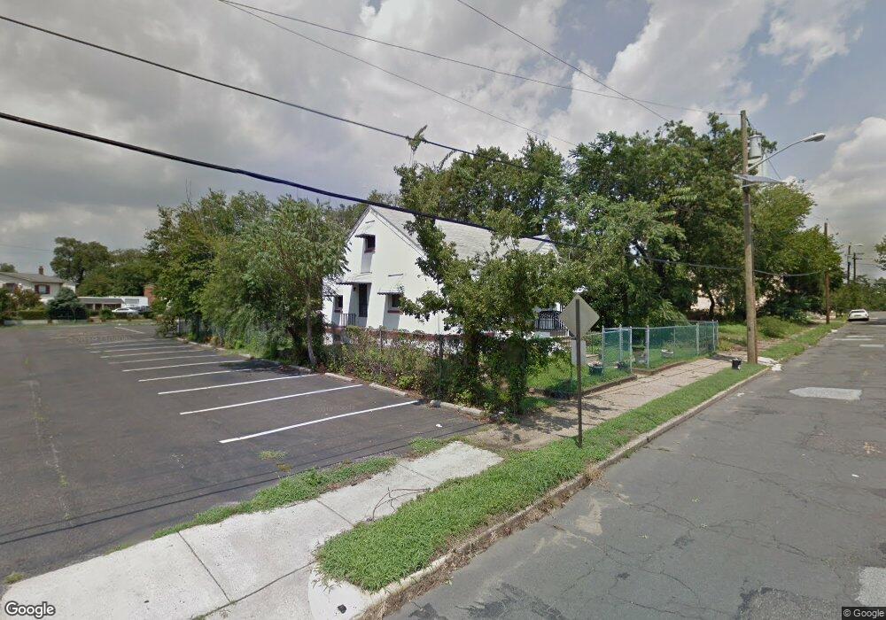 2909 Saunders St, Camden, NJ 08105 - photo 1