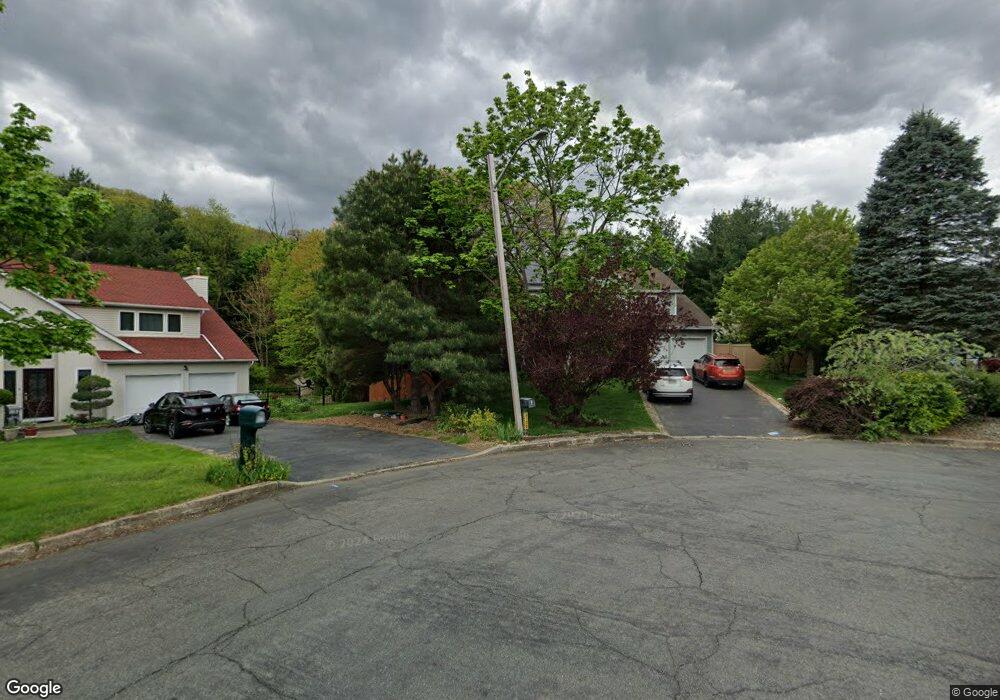 18 Lea Ct, Garnerville, NY 10923 - photo 1