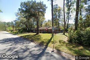 17 Hillyer Dr, Savannah, GA 31406