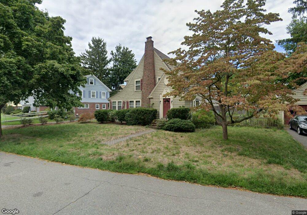 9 Holden Rd, West Newton, MA 02465 - photo 1