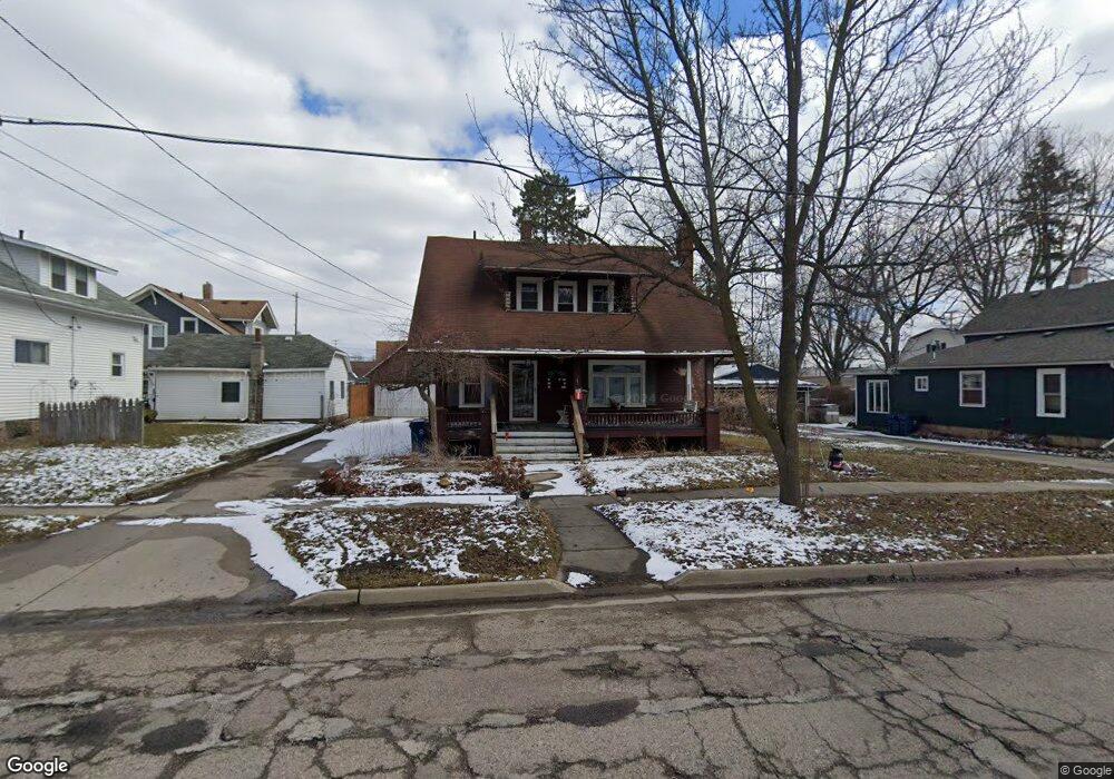 316 N Genesee St, Davison, MI 48423 - photo 1