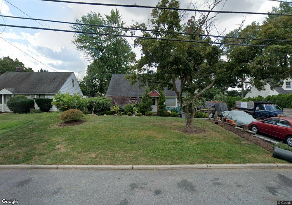 194 Brookfield Ave, Paramus, NJ 07652 - photo 1