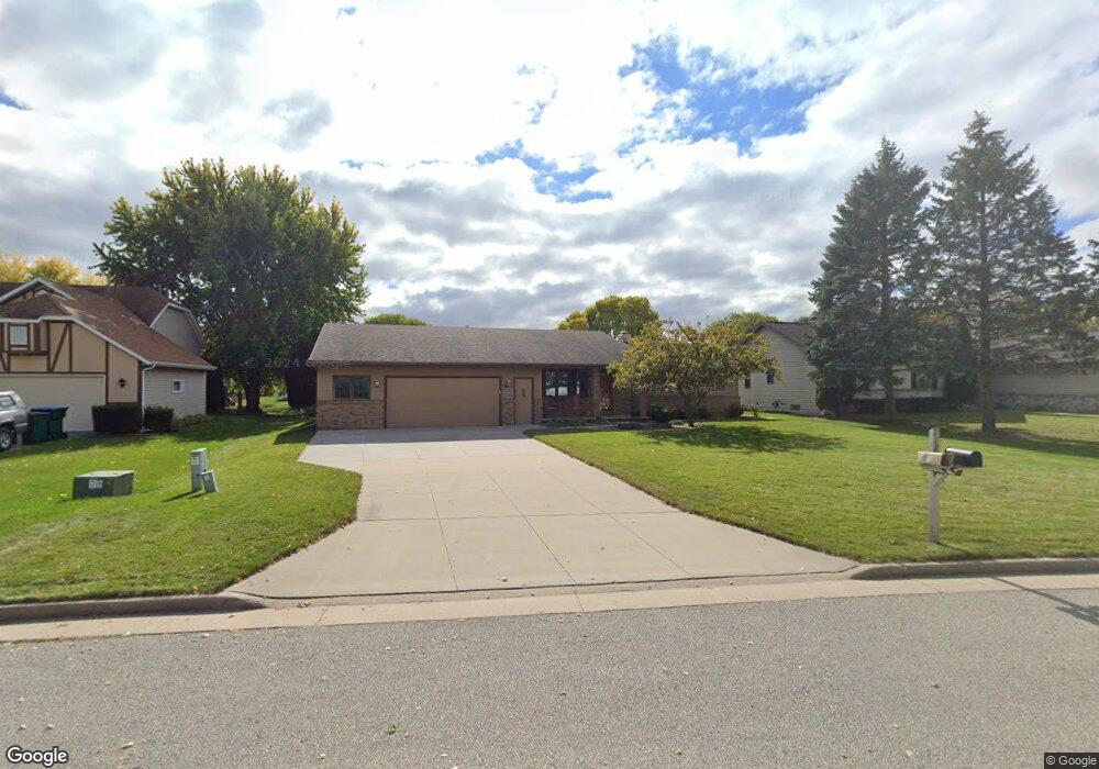 2773 W Hiawatha Dr, Appleton, WI 54914 - photo 1