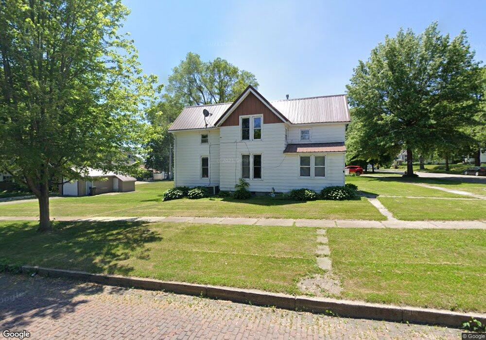 1604 Clay St, Cedar Falls, IA 50613 - photo 1