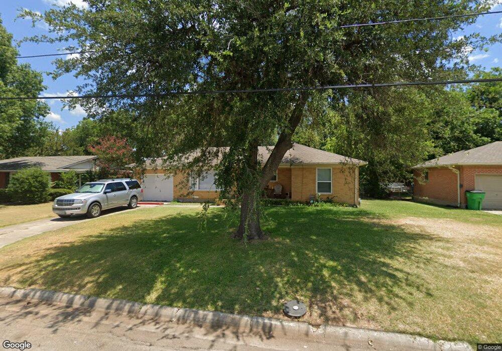 1112 Belmont St, Gainesville, TX 76240 - photo 1
