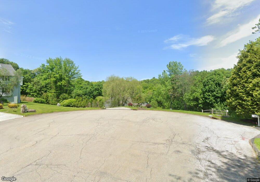 55 Peach Tree Ln, Briarcliff Manor, NY 10510 - photo 1