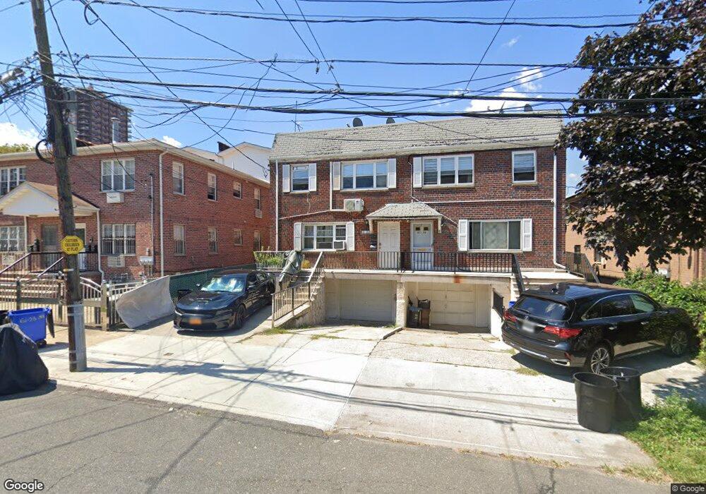 6128 162nd St, Fresh Meadows, NY 11365 - photo 1