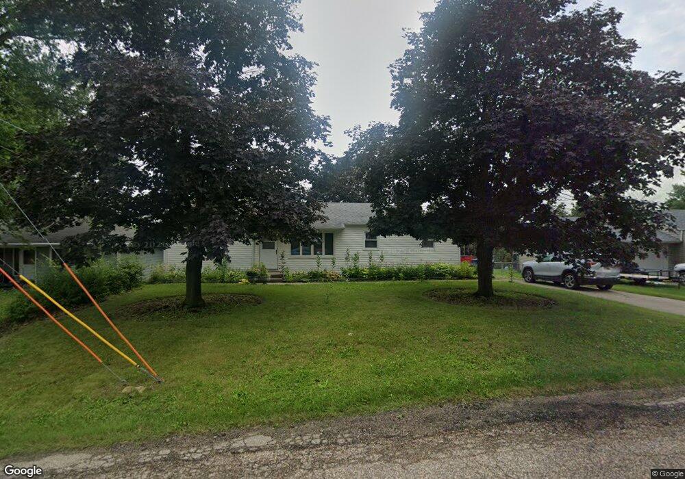 2319 W 43rd St, Davenport, IA 52806 - photo 1