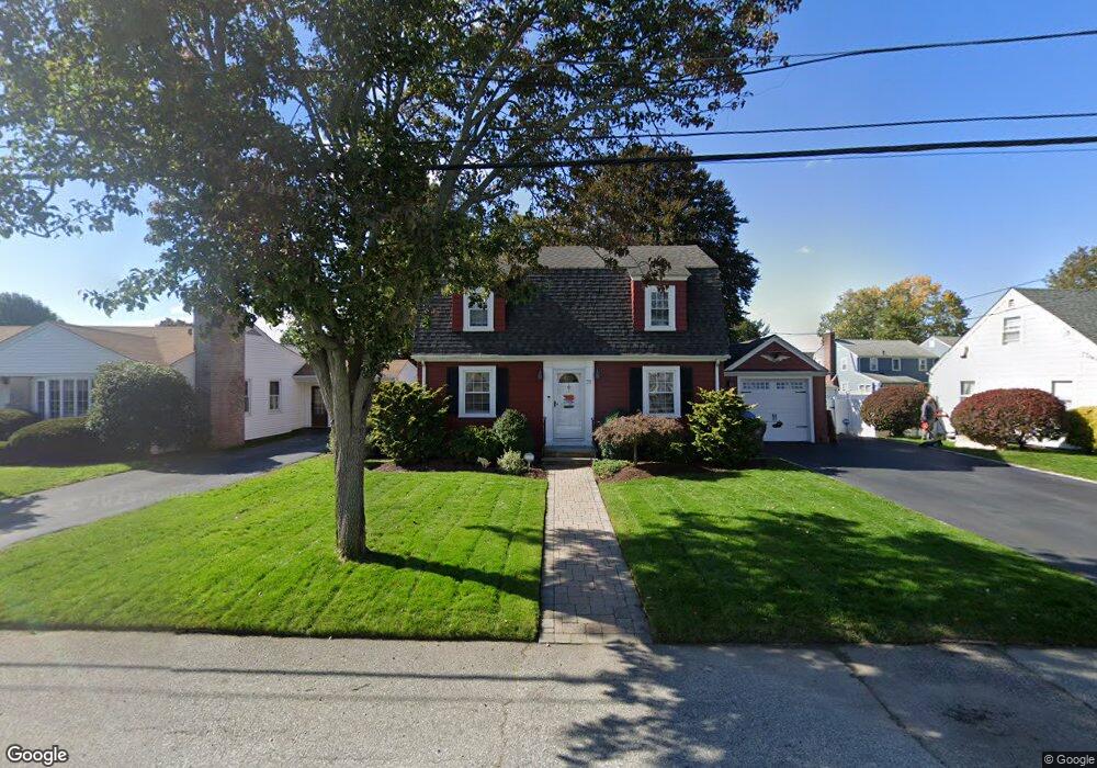 71 Briarcliffe Rd, Cranston, RI 02910 - photo 1